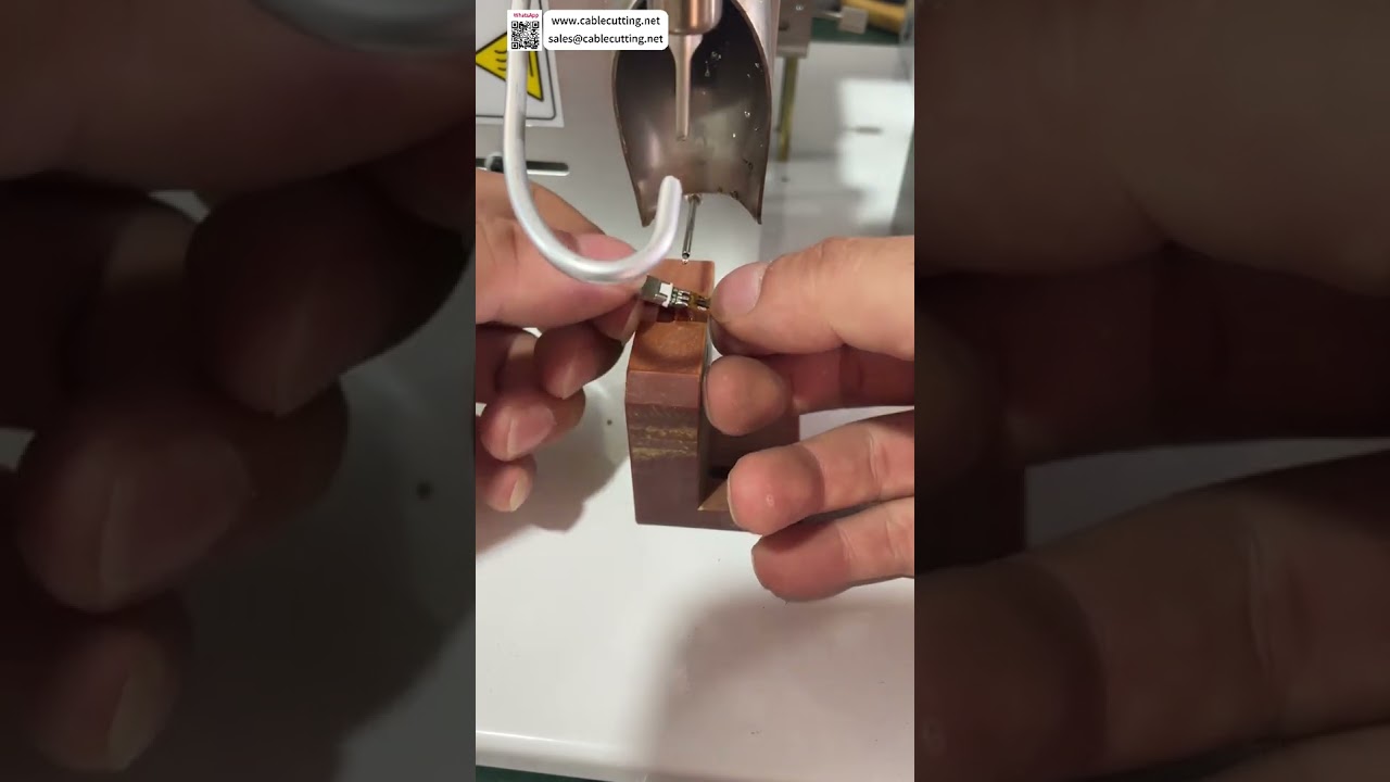 Halvautomatisk trådloddemaskine – præcisionslodning trin for trin (kort version)