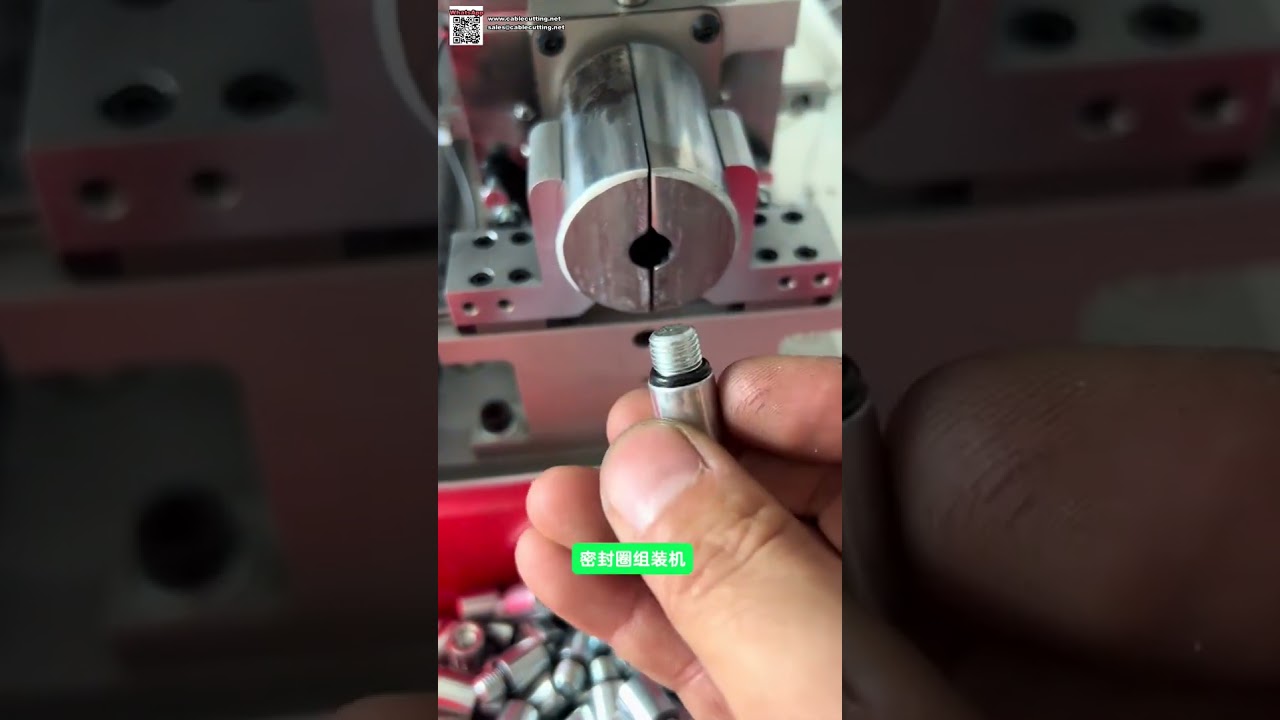 Automatisk O-ring monteringsmaskine til bilindustriens fleksible gummi-forbindelser - Kort version