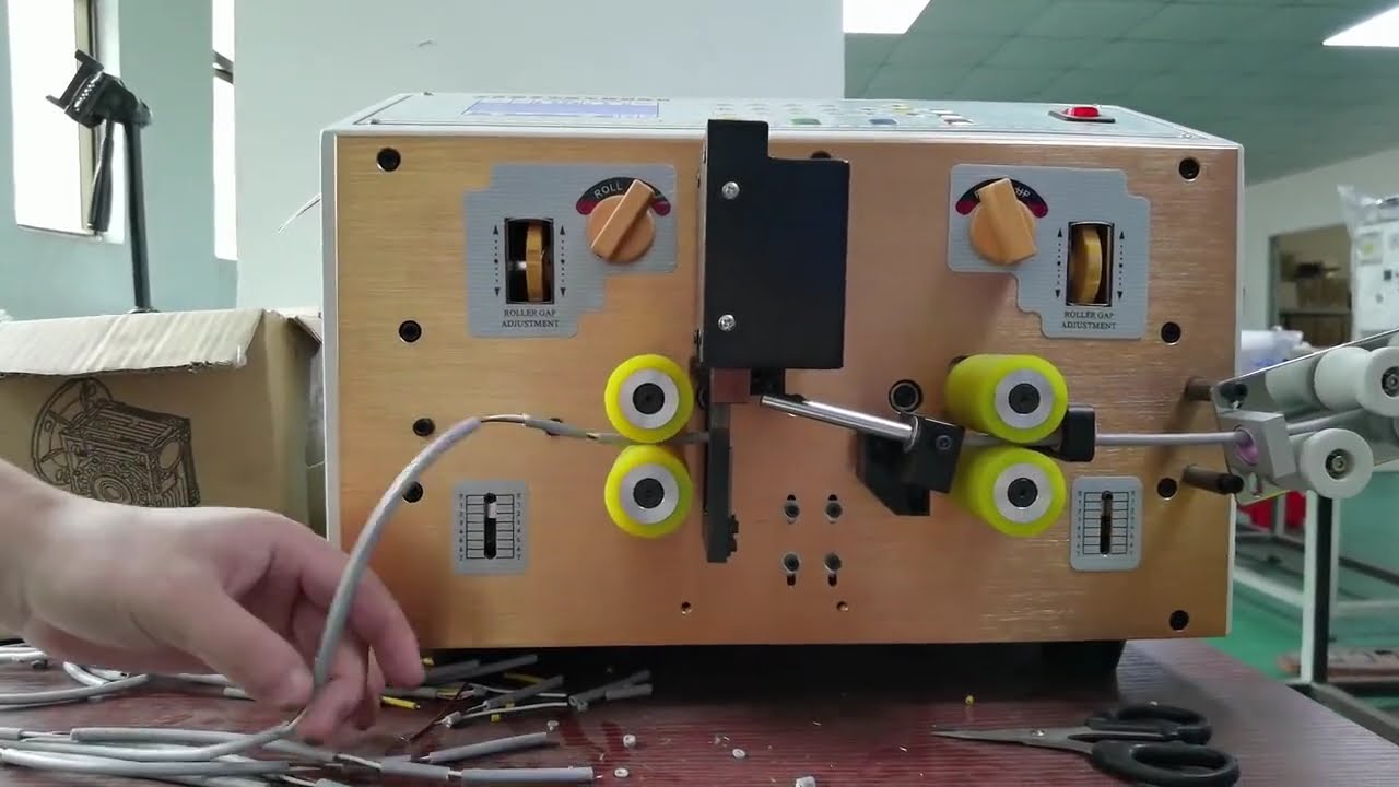 Automatisk afisoleringsmaskine til 5mm tråd - 150mm frontafisolering og 80mm bagafisolering