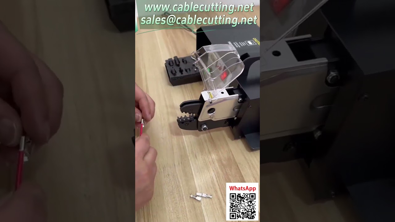 Effektiv terminalpresning: Spade-stik demonstration